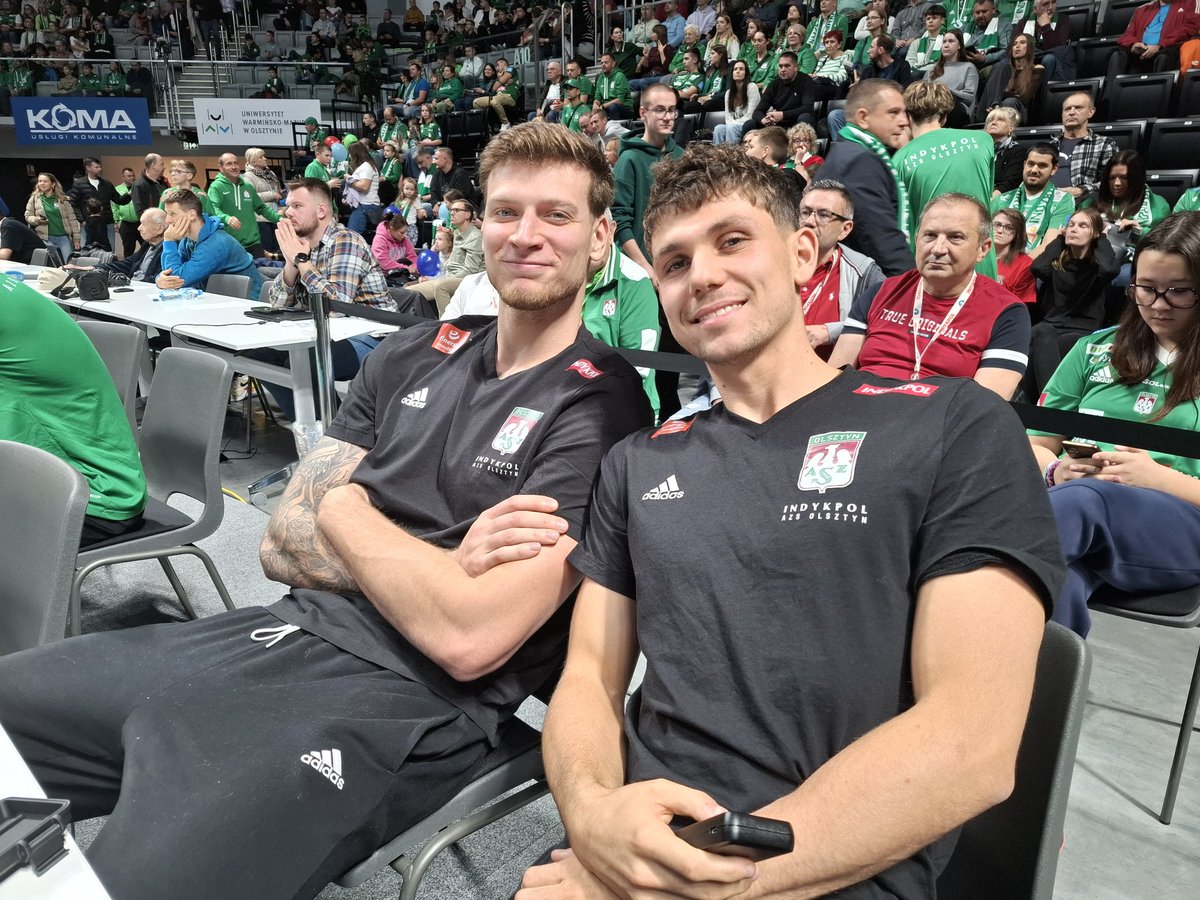 Tych dwóch panów dziś nie zobaczymy.
Arthur delikatny problem z kolanem, Kuba - z mięśniem dwugłowym 

#OLSGDA