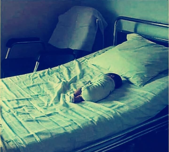 Μόλις το διάβασα και σφιχτηκε η ψυχή μου😢
Αυτή είναι κυριολεκτικά η μοναξιά.
Όταν κανείς δεν σε παίρνει από το μαιευτήριο 😞😞😞