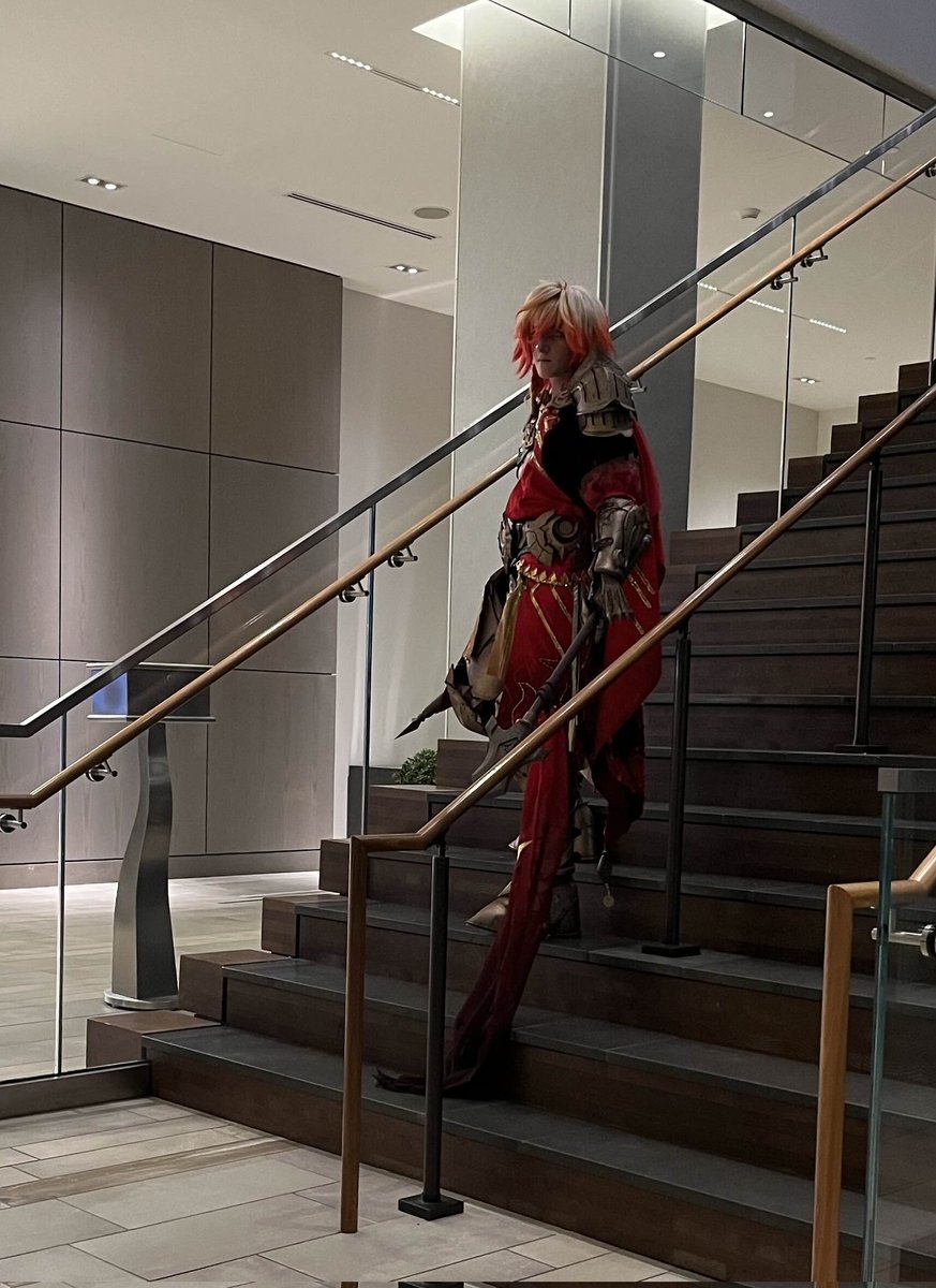 NoodleCosplay's tweet photo. Sign of life, Mydei cosplay finished! 

Stage Photos by Brandon Tansey https://t.co/xwrCoI0h8a
