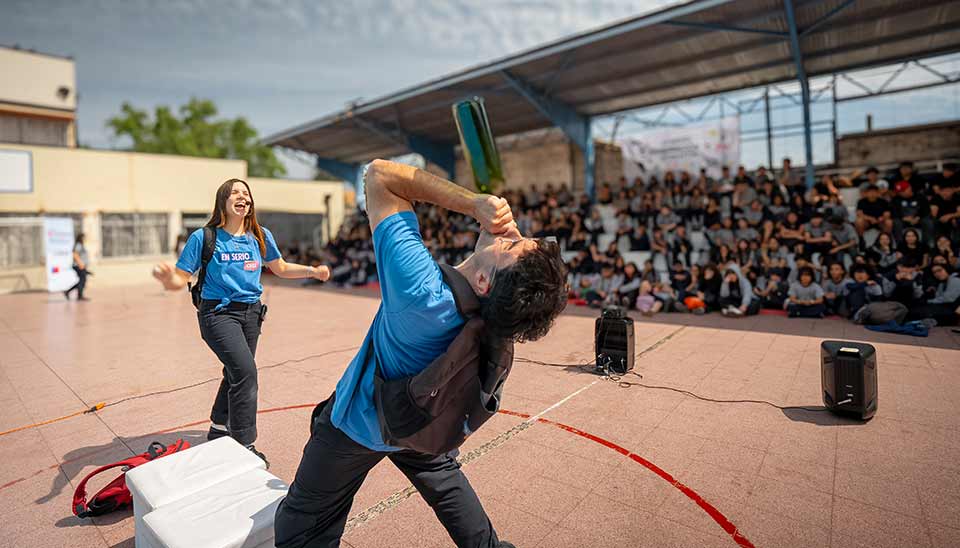 Aprocor y el programa mundial «En Serio» se unen para prevenir el consumo de alcohol en escolares portalredsalud.cl/2025/11/06/apr… a través de <a href="/PortalRedSalud/">Portal Red Salud Noticias®</a>