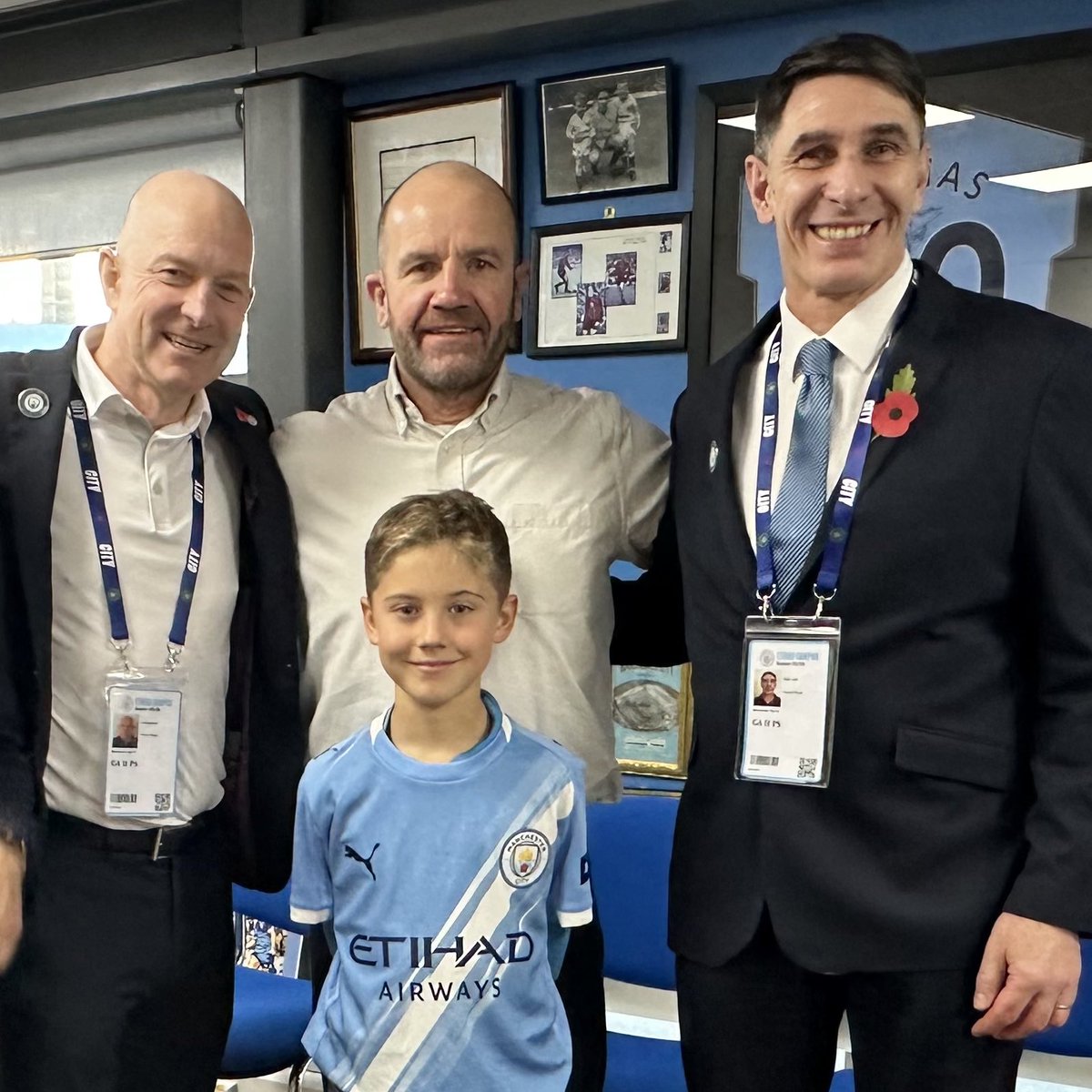 ⚽️ It’s great to invite former <a href="/ManCity/">Manchester City</a> players to the Etihad as our guests…

👕 Lee Crooks and Nicky Reid (plus kids) recently paid a visit, taking in some quality football and catching up with a host of ex-team mates.

🩵 Always a pleasure!

#Connect #Support #Celebrate
