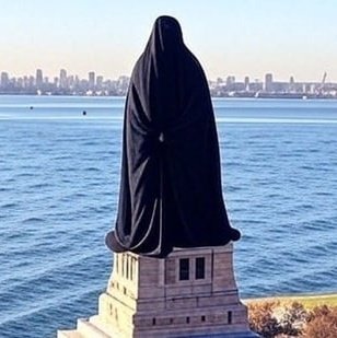 Soy el único que está felíz con la victoria de Zohran Mamdani.

Ya era hora de que la ciudad más woke del planeta se coma un poco de ésta mierda