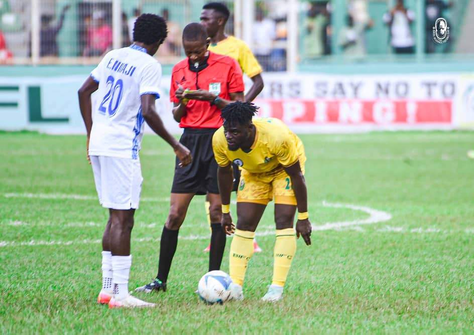 NigeriaPFL's tweet photo. Bendel Insurance 0-0 Rivers Utd #BENRIV #NPFL26 

Tight contest so far in Benin City as we inch closer to the final moments of the match.

📸 @insurance_fc https://t.co/Se5HWxbp0e