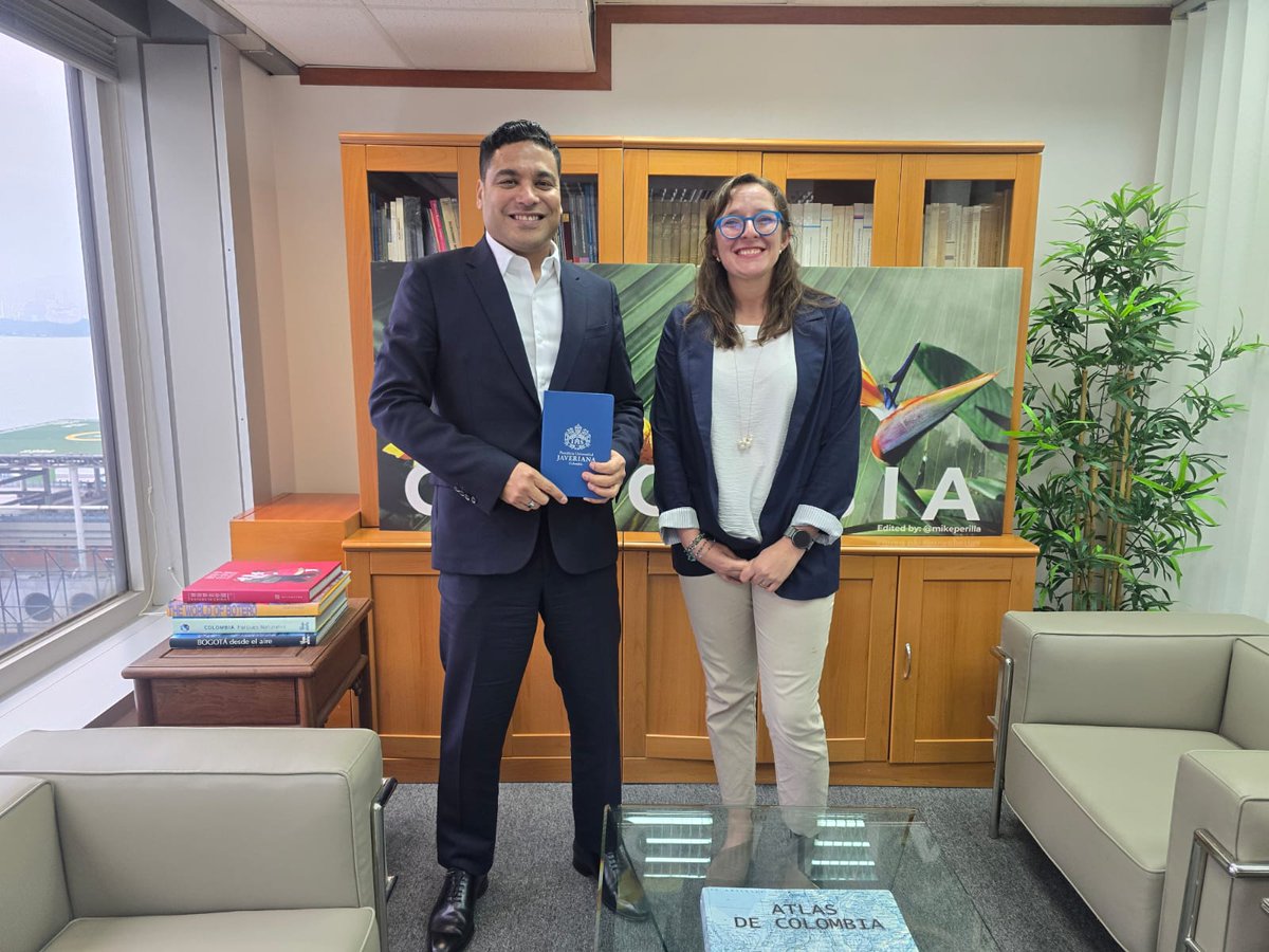 🇨🇴🤝🇭🇰 Desde Hong Kong, <a href="/UniJaveriana/">Pontificia Universidad Javeriana</a> y <a href="/ColombiaHk/">ColombiaHK</a> seguimos tejiendo redes globales y explorando las oportunidades que brinda la iniciativa de la #FranjaylaRuta para fortalecer la cooperación académica y cultural entre Asia y Colombia. #CooperaciónAcadémica