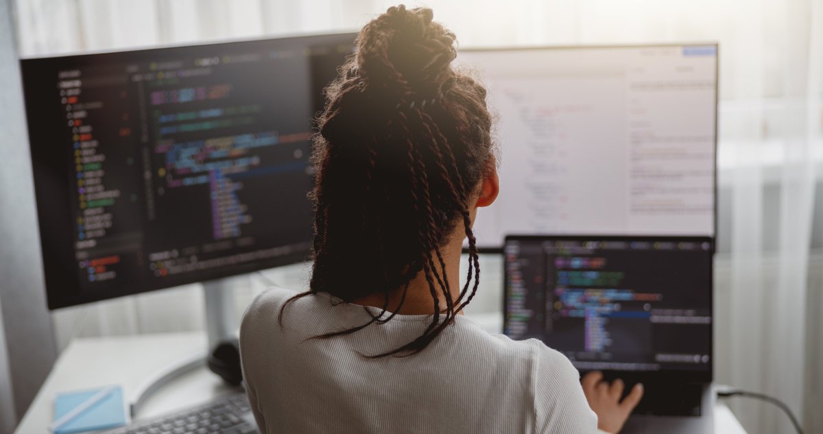 Seo_company21's tweet image. From home services to e-commerce brands, we design websites that help businesses in Essex grow faster. We focus on aesthetics, structure, speed, and engagement. The right website improves trust, conversions, and customer experience. - dragonevolution.co.uk
#WebDesignColchester