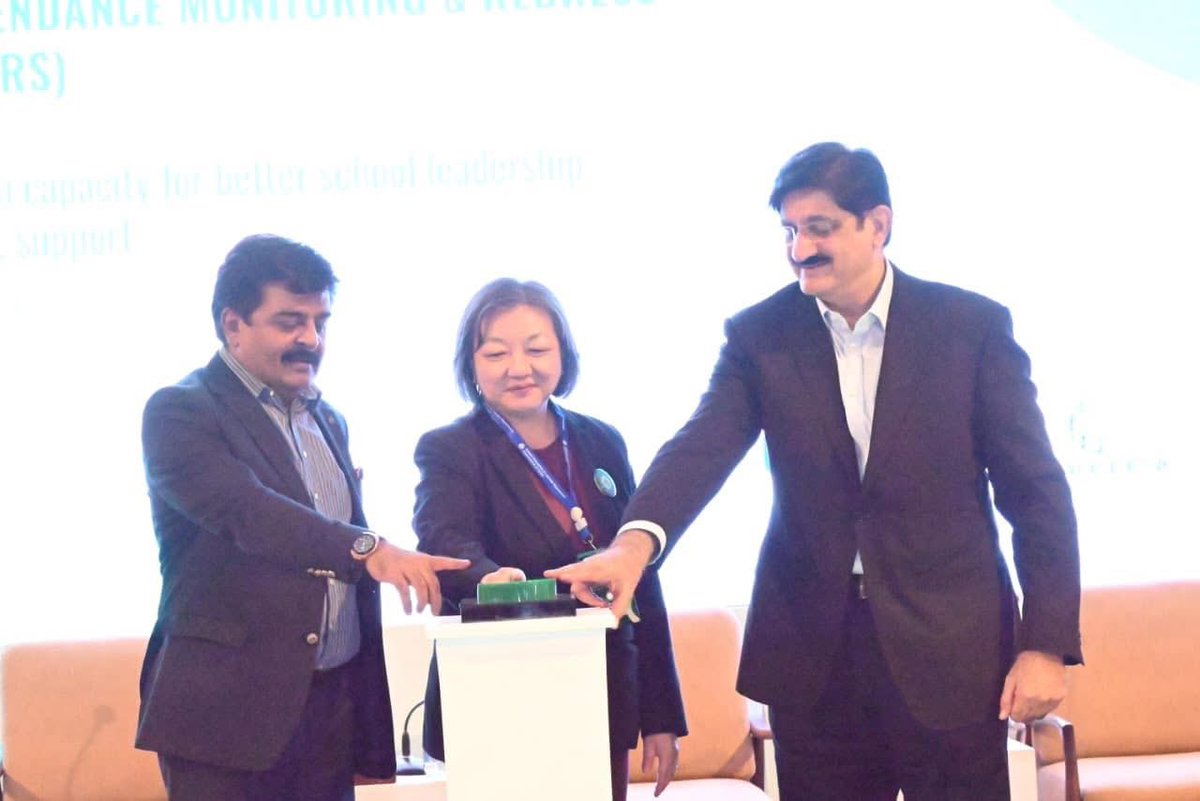 RSU_SELD's tweet photo. Sindh goes digital in education! 💻
CM Murad Ali Shah launches #SAMRS — linking attendance, school data & learning outcomes for evidence-based reform.
#DigitalSindh #EducationReform #SELD #WorldBank https://t.co/S30alvvlgQ