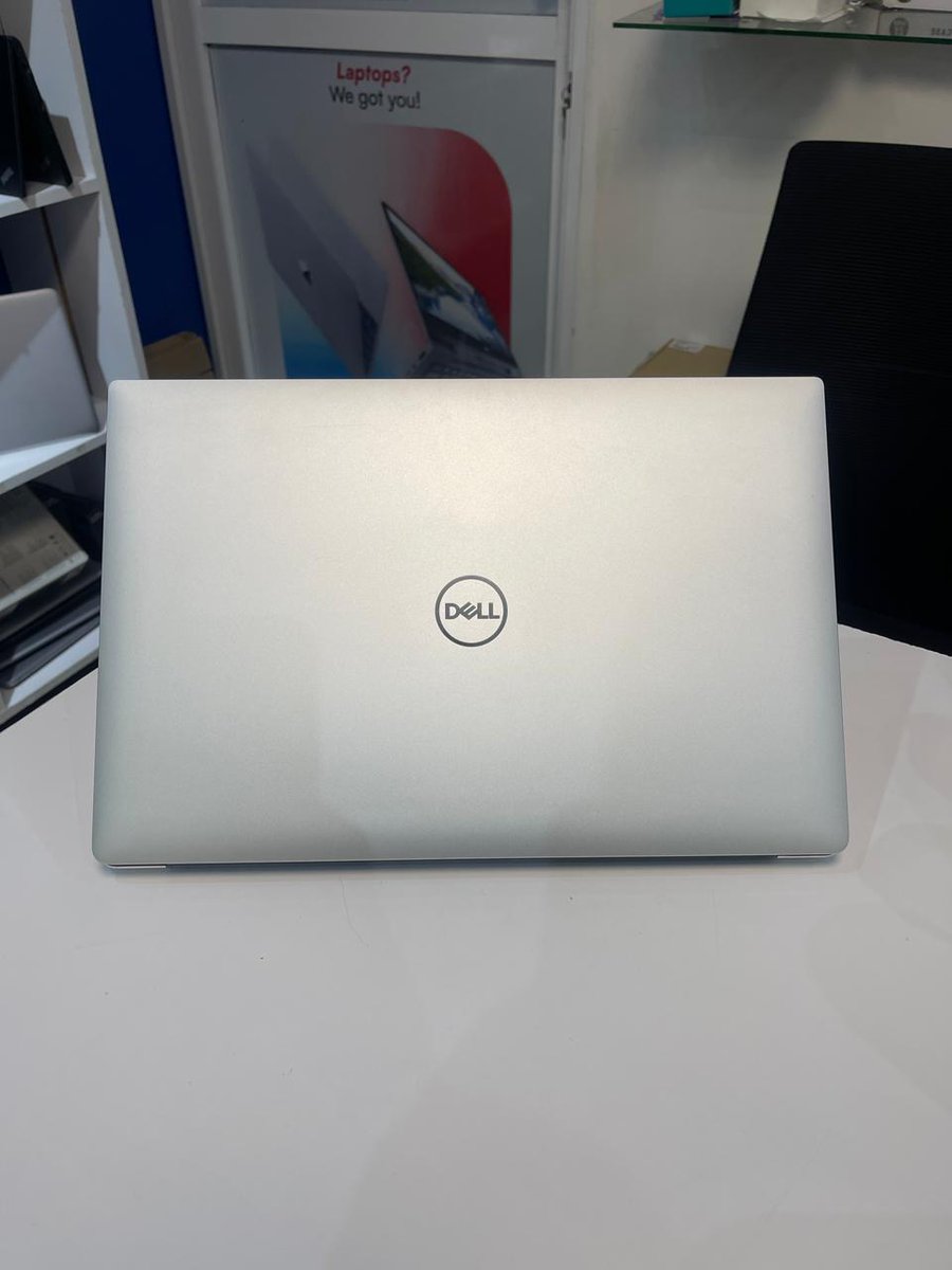 Newtonnizzoh's tweet image. Power meets precision. 🔥

Dell precision 5540 15.6 inches in stock. ✅ 

🔸Core i7-9th Gen
🔸32GB ram
🔸512GB ssd
🔸4gb nvidia quadro T1000 graphics card

Gift: Bag+ Wireless Mouse

For only Ksh 70,000.

Contact: 0717040531
Visit us at Iconic Business Plaza 3rd Floor Room T12.…