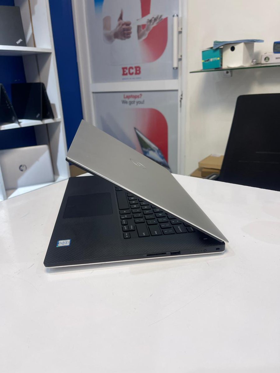 Newtonnizzoh's tweet image. Power meets precision. 🔥

Dell precision 5540 15.6 inches in stock. ✅ 

🔸Core i7-9th Gen
🔸32GB ram
🔸512GB ssd
🔸4gb nvidia quadro T1000 graphics card

Gift: Bag+ Wireless Mouse

For only Ksh 70,000.

Contact: 0717040531
Visit us at Iconic Business Plaza 3rd Floor Room T12.…
