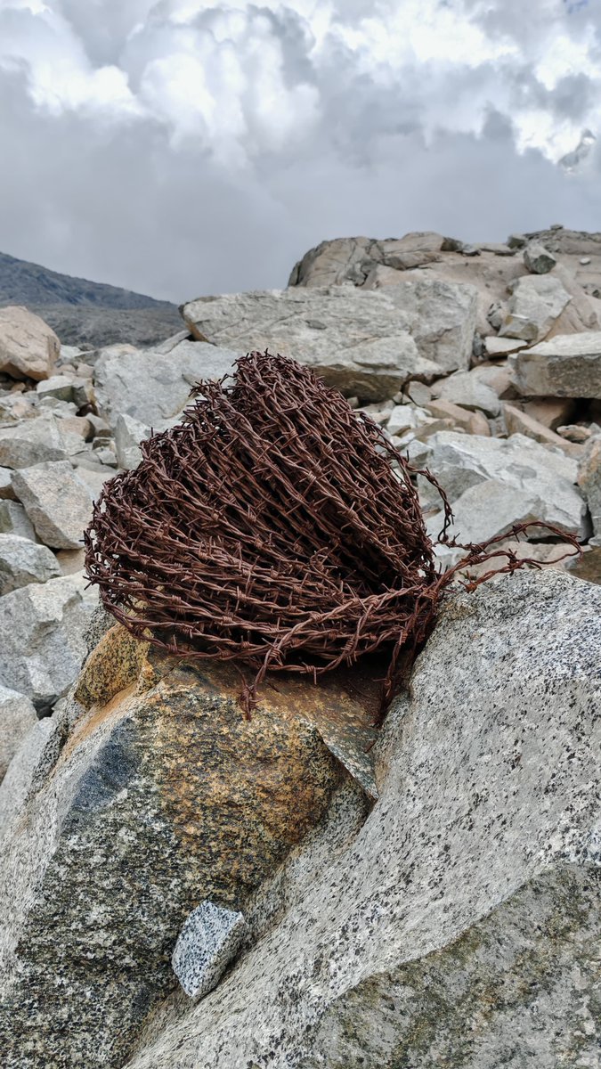 TriFunFit's tweet image. Clouds, tunnels, and WWI history on the 𝑆𝑒𝑛𝑡𝑖𝑒𝑟𝑜 𝑑𝑒𝑖 𝐹𝑖𝑜𝑟𝑖 in Adamello.
 A mountain trail that leaves a mark. 🏔️🗺️
 
#Adamello #Hiking #TrailRunning #WWI #MountainLife #SentieroDeiFiori #TriFunFit