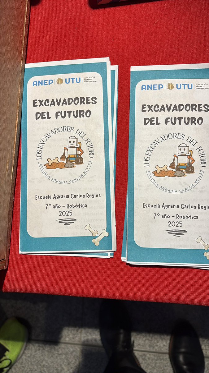 Visite la Olimpiada de Robótica, Programación y Videojuegos del <a href="/Ceibal_Uy/">Ceibal</a> felicitaciones <a href="/FiorellaHaim/">Fiorella Haim</a> <a href="/mbrechner/">miguel brechner</a>