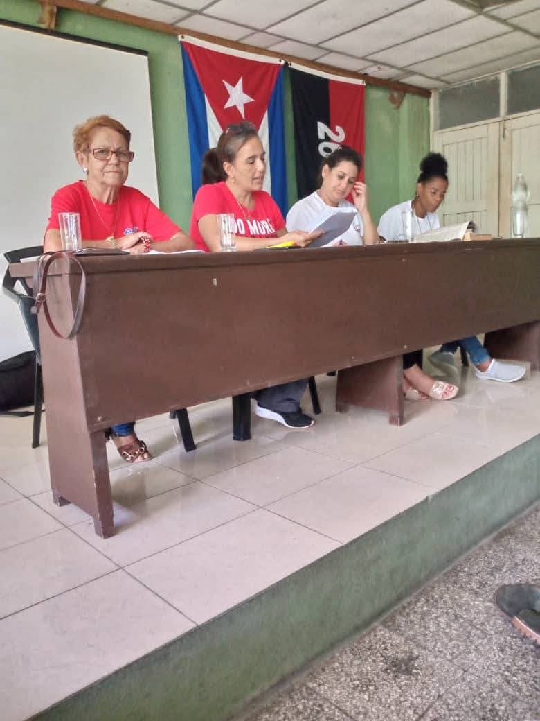 LabradaKatia's tweet photo. #CódigoDeTrabajo
Continúan desde los colectivos laborales el estudio del Anteproyecto del Código de Trabajo .
Cada criterio aporta.@Colina https://t.co/mSiK9LeA2D