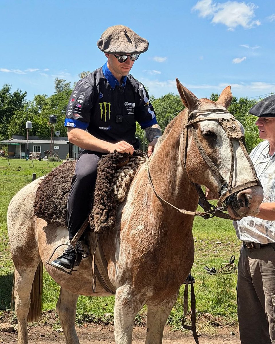 Its the hat that does it for me 🤣