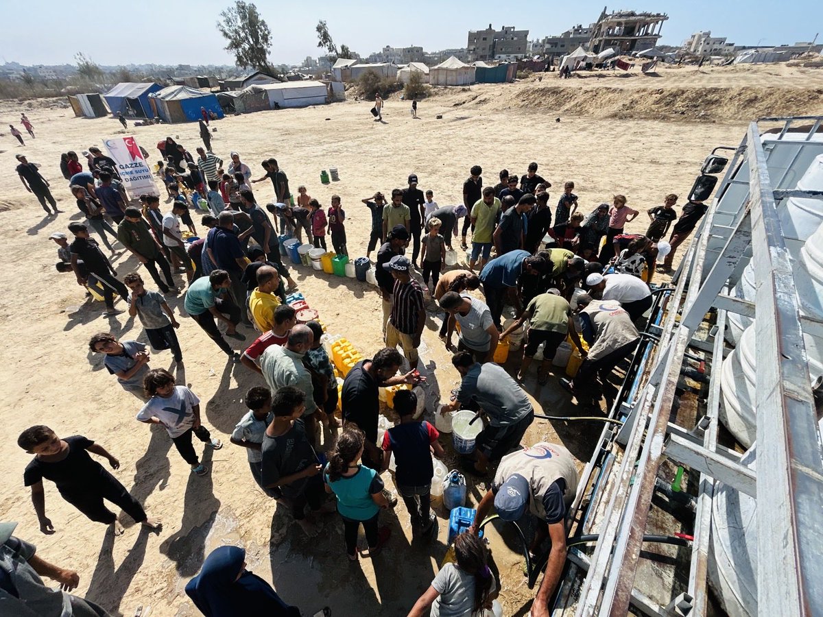 Gazze’de hayat zor…

🍞 Sıcak ekmek
🧺 Gıda paketi
💧 Temiz içme suyu
kardeşlerimize ulaşıyor.

Gazze bizi bekliyor.

Online bağış: cansuyu.org.tr/bagis