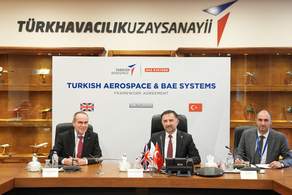 Defence_Turk's tweet image. 🔵🇹🇷TUSAŞ ve 🇬🇧BAE Systems’dan mutabakat zaptı 

🔸TUSAŞ ve BAE Systems arasında insansız hava sistemleri ve ilgili teknolojiler alanında iş birliği yapmak üzere Mutabakat Zaptı imzalandı.