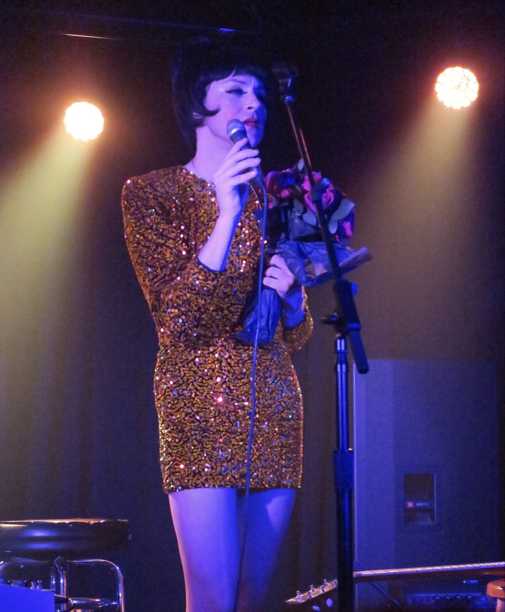 KidaIU's tweet photo. Cindy Lee at The Empty Bottle #cindylee https://t.co/hk9FGcwrRB