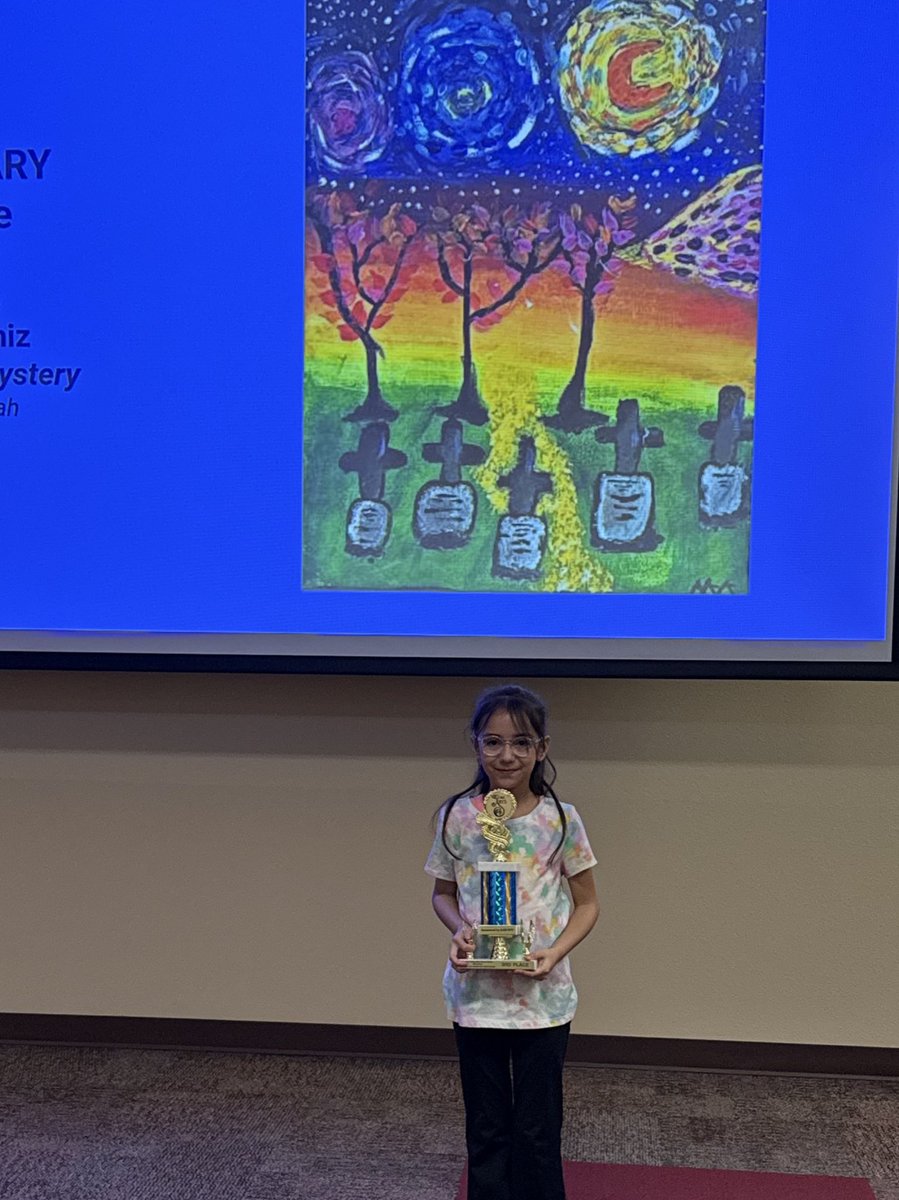 I had the opportunity to be present at the Art Award Ceremony to celebrate these amazing young artists. Their creativity is truly inspiring. Congratulations to my student for receiving 3rd place in her category! 🎨🌟🏆 #CTEHeartAtWork #Allin #TeamSISD 💎🌵💯