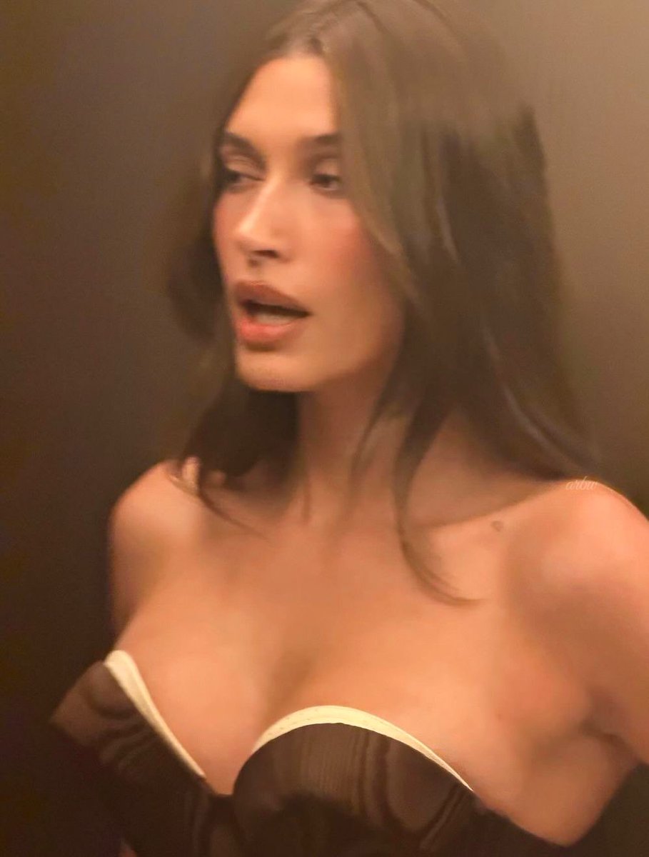 archive hailey tweet media