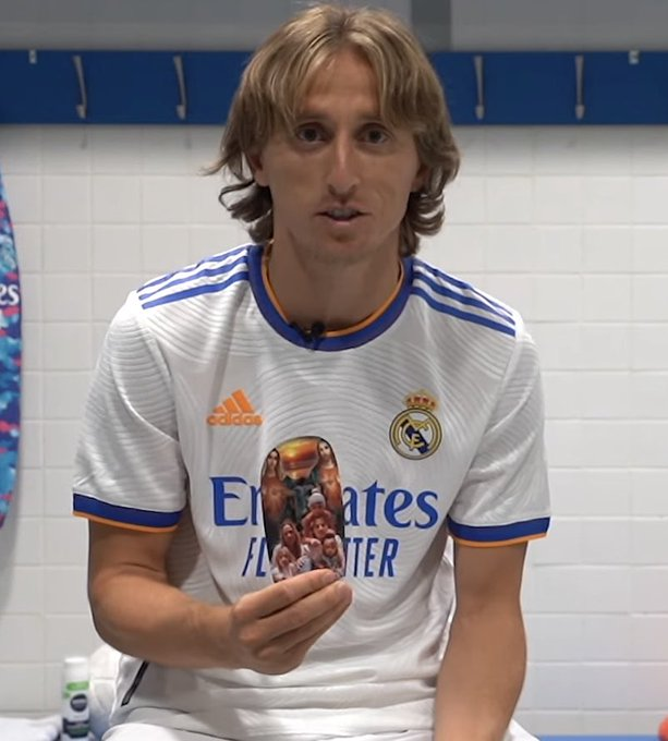 trad_west_'s tweet photo. Luka Modrić is a devout Catholic🇻🇦 

His faith is reflected in public acts, such as wearing shin guards with sacred images and participating in religious events, reinforcing values like honor, friendship, and ethical work, which elevate his role as a leader in the fields. https://t.co/e63XsMv9UT