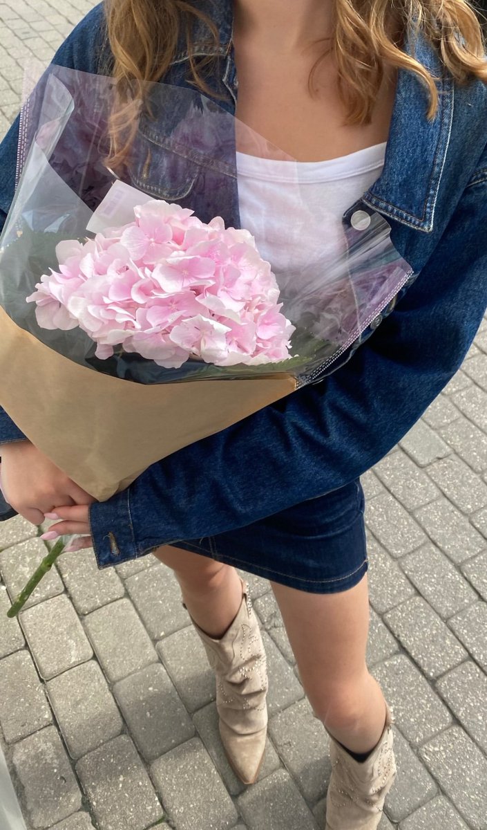 çiçek almayı özledim