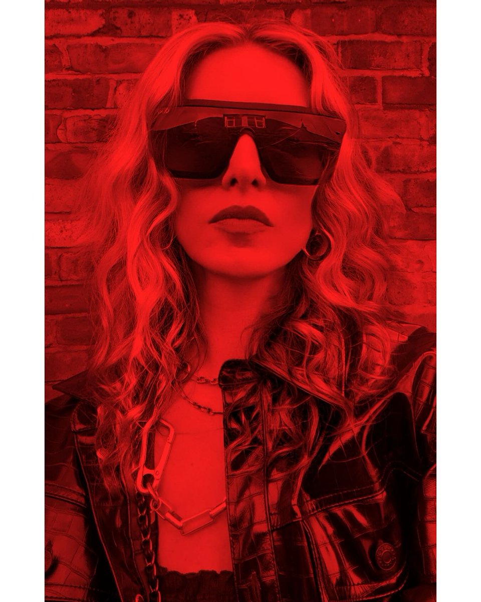 Today I'm going to be a rock girl.