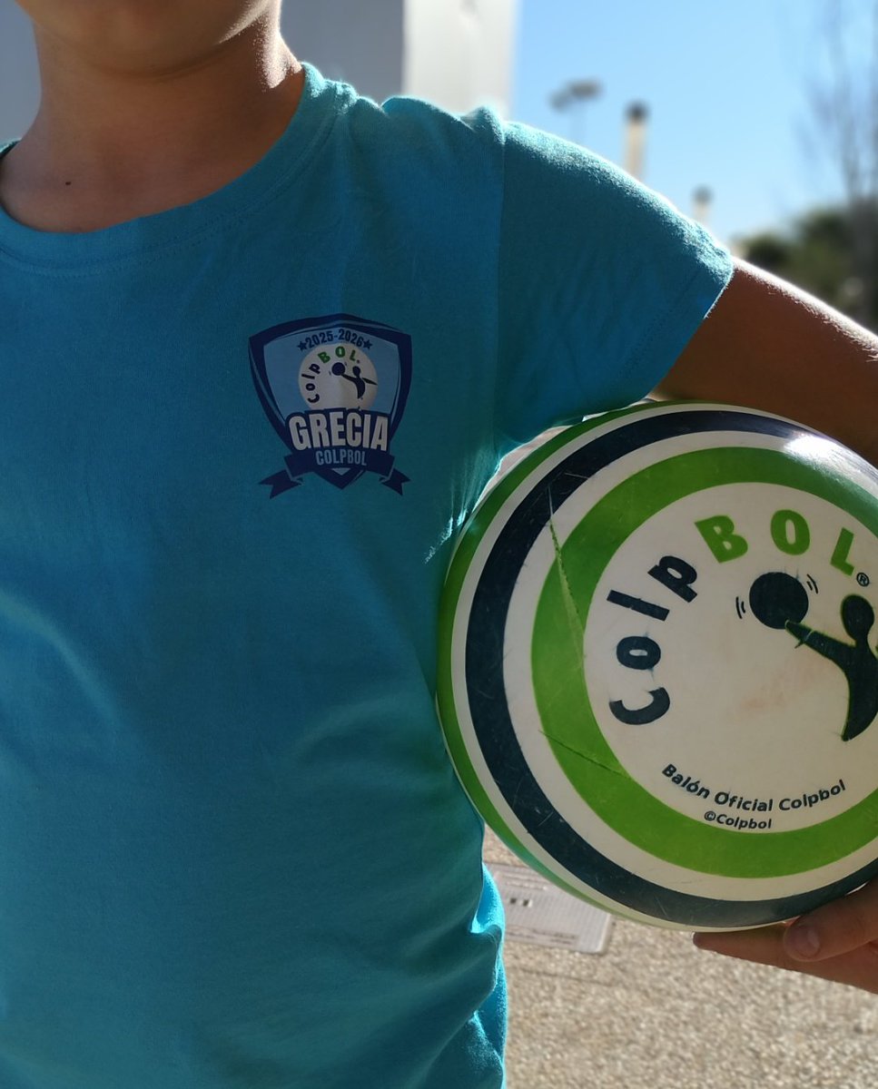 Presentada la camiseta del equipo Grecia Colpbol que debuta el próximo 27 de noviembre en la Liga Oficial de Colpbol 2025/2026

🤩🟢🏐🏆🔵🇬🇷👕💪

#deporte #competicion #Colpbol #edufis #JocsEsportiusCV #LOC #LligaOficialColpbol