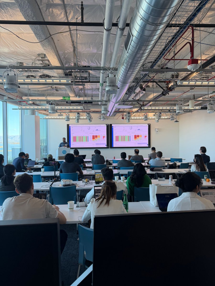 chinat_yu's tweet image. Repped @lovable_dev at Production-Grade Agents Summit #SFTechWeek ⚡️
We dove deep into production-ready AI agents w/ top builders,💥 hosted #Vibecoding Workshop turning ides into real codes. DM me if your into #AI agents  #hackathon or #creative AI workshop👇#lovable