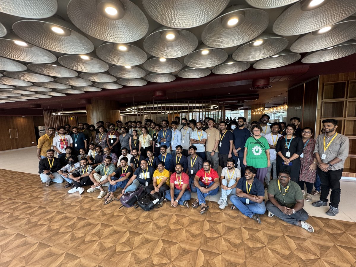 Kochi FOSS Meetups tweet media