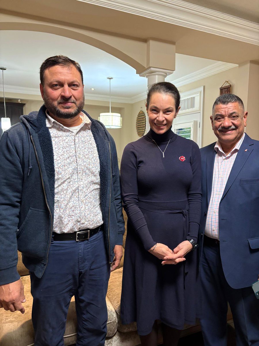 HMcPhersonNDP's tweet photo. Grateful to spend time in Hamilton yesterday meeting with leaders from the Pakistani community.

Their commitment to building stronger, more connected communities, with more spots at the table, is inspiring. https://t.co/1D1CzxwO79