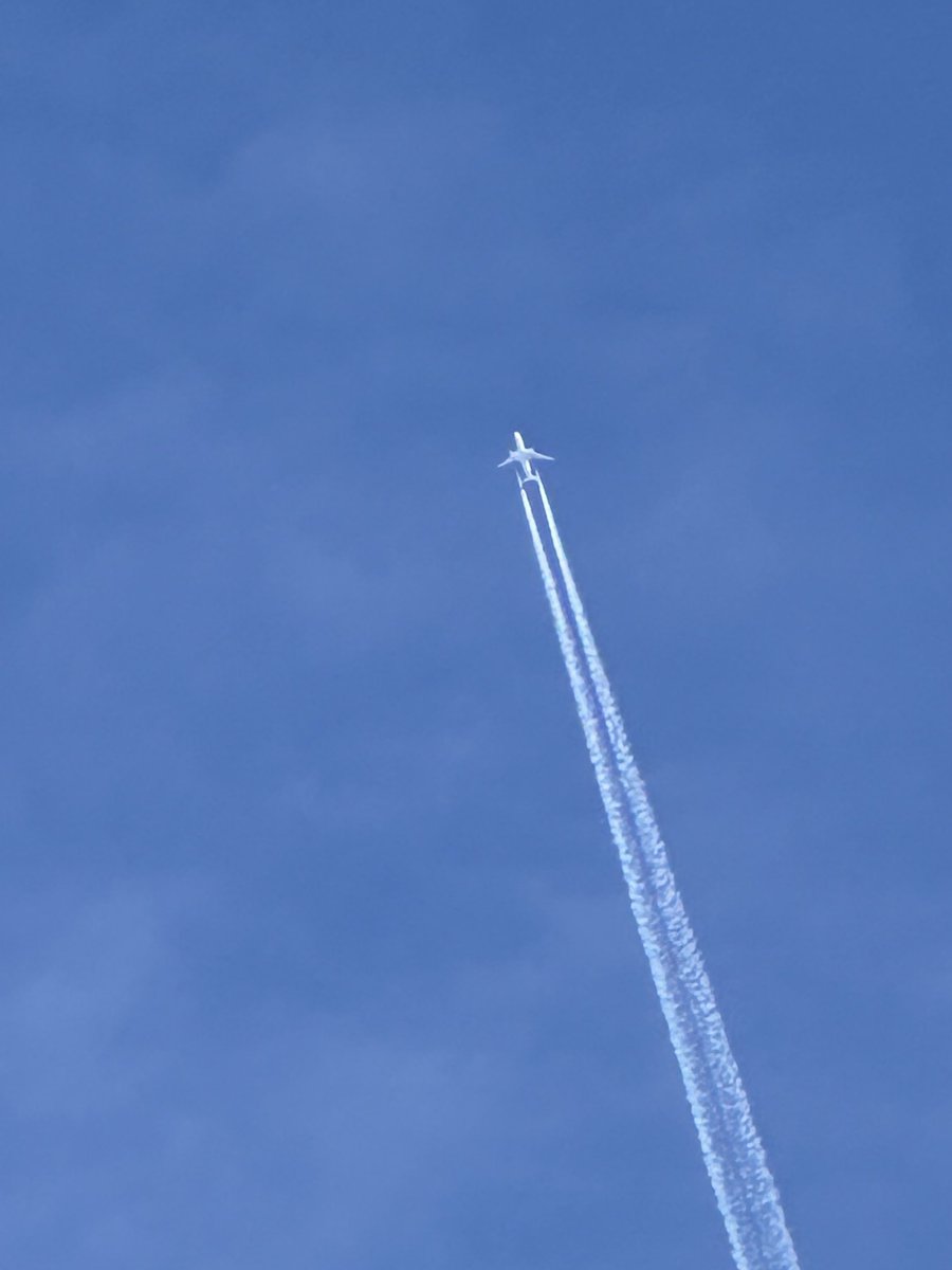 TTeeroy's tweet image. Still getting sprayed PETE