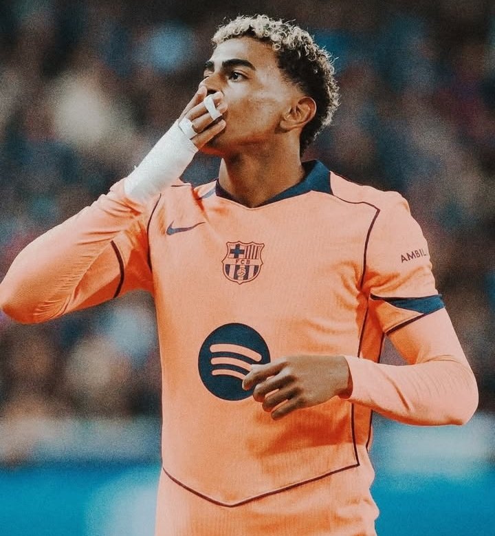 fut_ring's tweet photo. Mesmo jogando com dores devido a pubalgia, Yamal segue brilhando e salvou o Barcelona de uma derrota contra o Club Brugge pela Champions! Será que nem as lesões irão pará-lo? https://t.co/j2bs8WrA4w