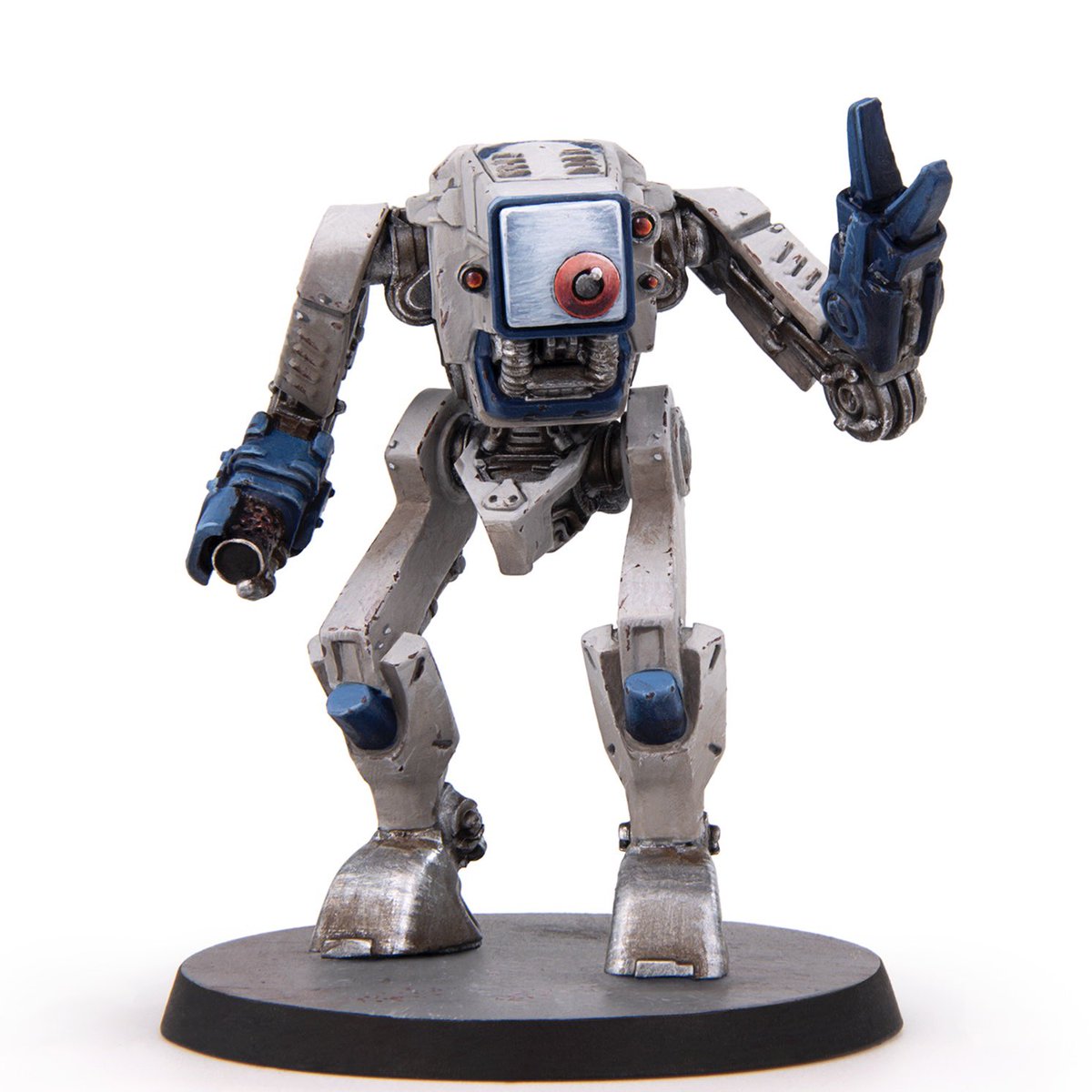 amysnuggs7's tweet image. The Guardbots from the Security set for Paranoia miniatures by @modiphius were some of my favourite I’ve painted so far for the company. They are fantastic models, I loved weathering their armour and painting the TV screen effect and eyes too! 
#paranoiarpg #modiphius