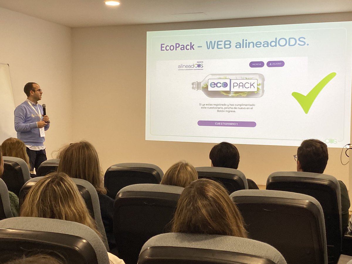 alineadods's tweet photo. #AlineadODS
Álvaro Solaz comenta las consideraciones que ha contemplado el Grupo 2 sobre el #EcoPack
Interesantes aportaciones https://t.co/SkJdh6oiar