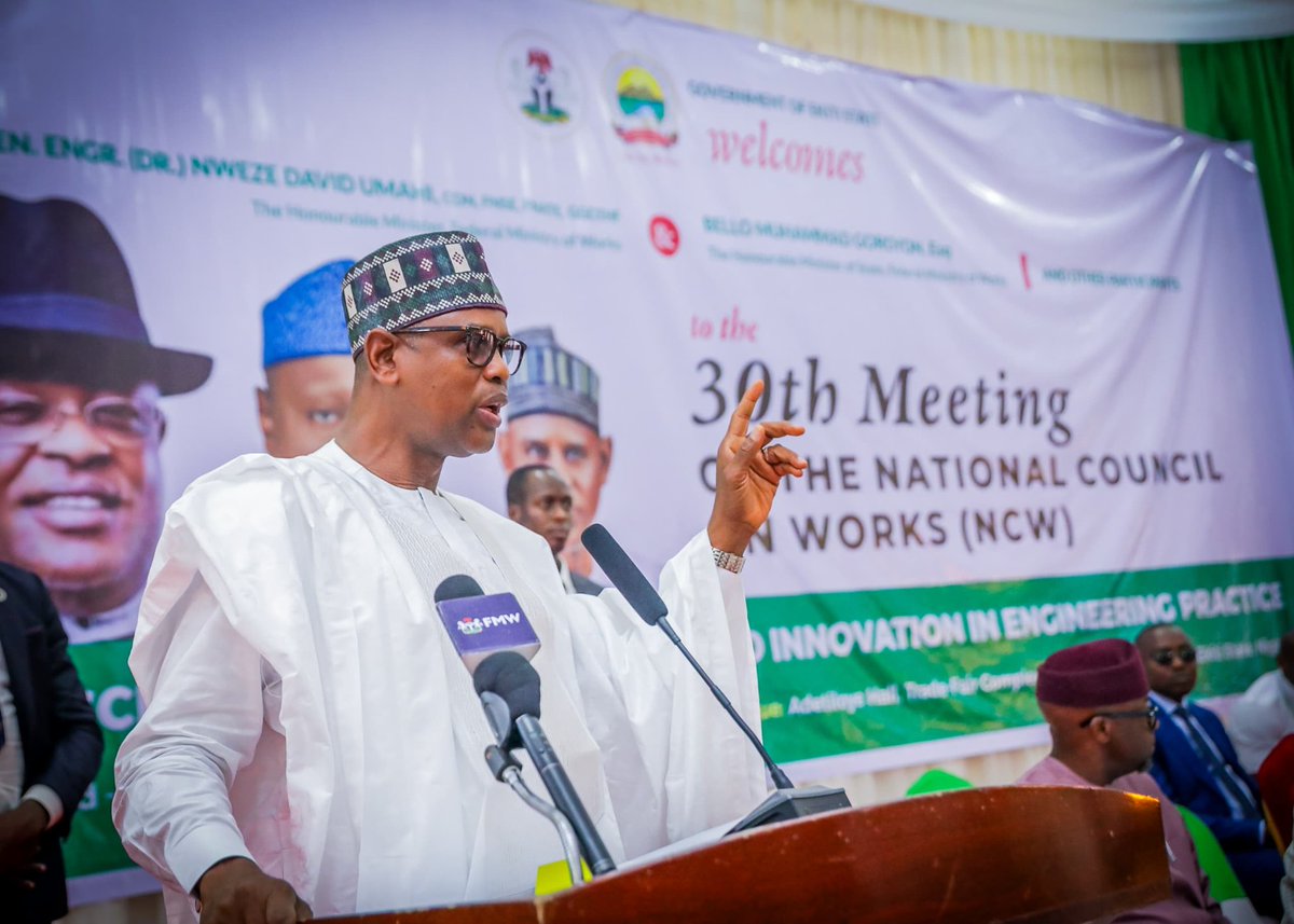 cpsekiti's tweet image. Oyebanji at NCW meeting, rates Ekiti high in road infrastructure

…As Works Minister Hails President Tinubu, Ekiti Gov’s  strides in Infrastructure Dev.

Ekiti State Governor, Mr Biodun Oyebanji has expressed satisfaction with the remarkable progress recorded by his…