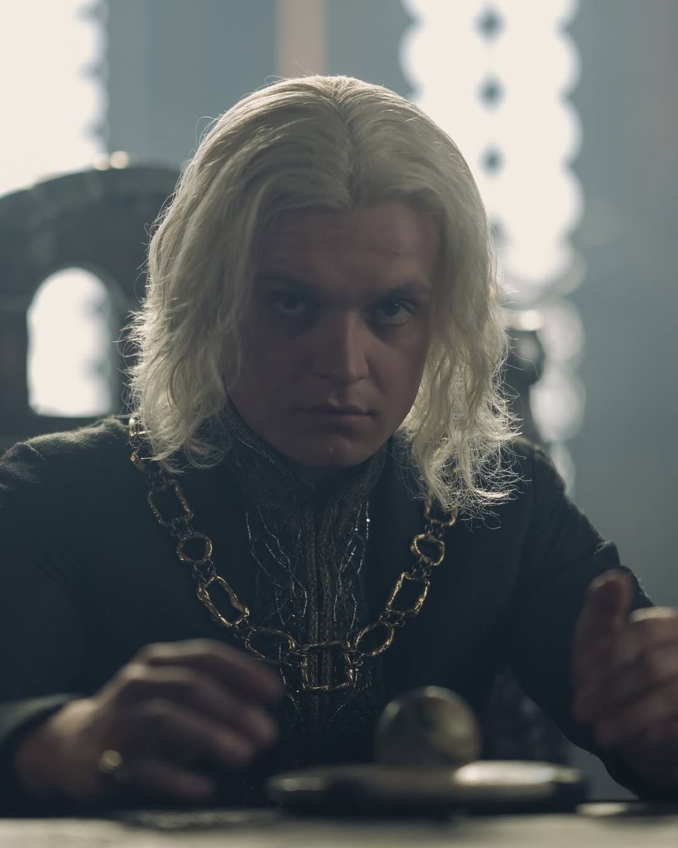 still of tom glynn-carney as aegon ii targaryen in ‘house of the dragon’ s2