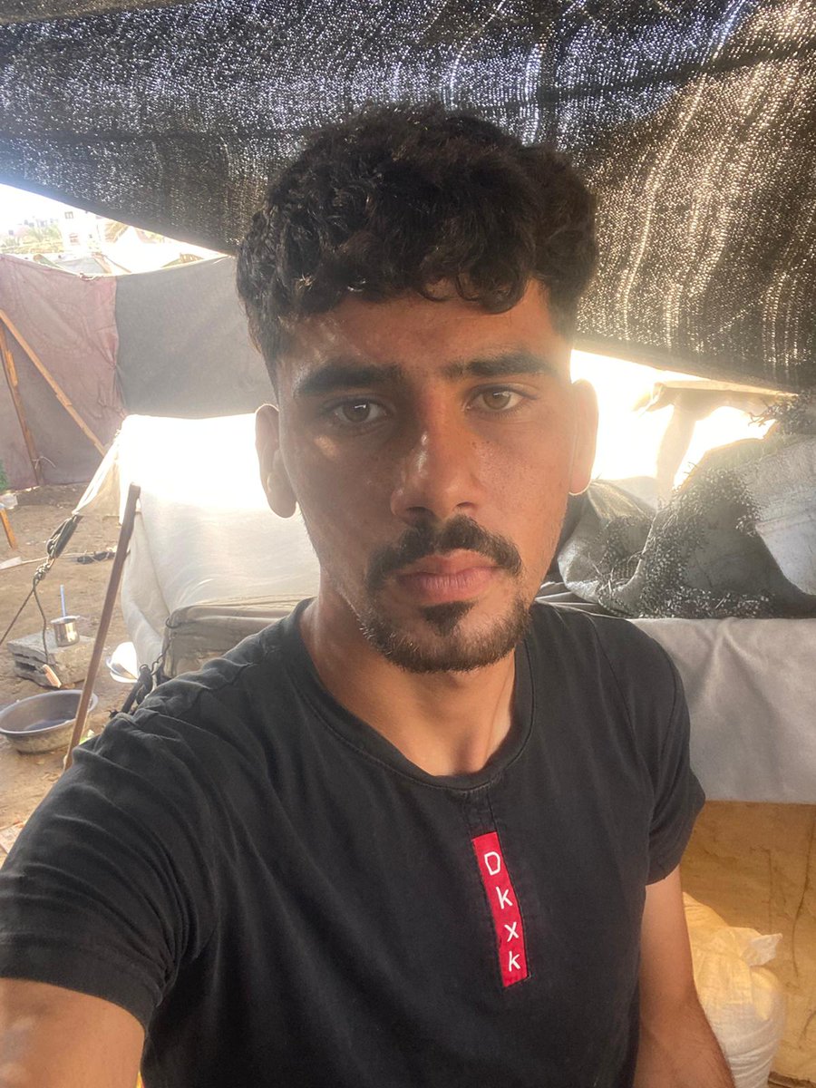 AzezWaj96348's tweet image. I appeal to you, my brothers — I am a university graduate in Gaza, and my father is elderly and suffers from heart disease. There is no work in Gaza for me to afford his treatment. Please, I beg you — the cost of his medicine is $500.
chuffed.org/project/azez