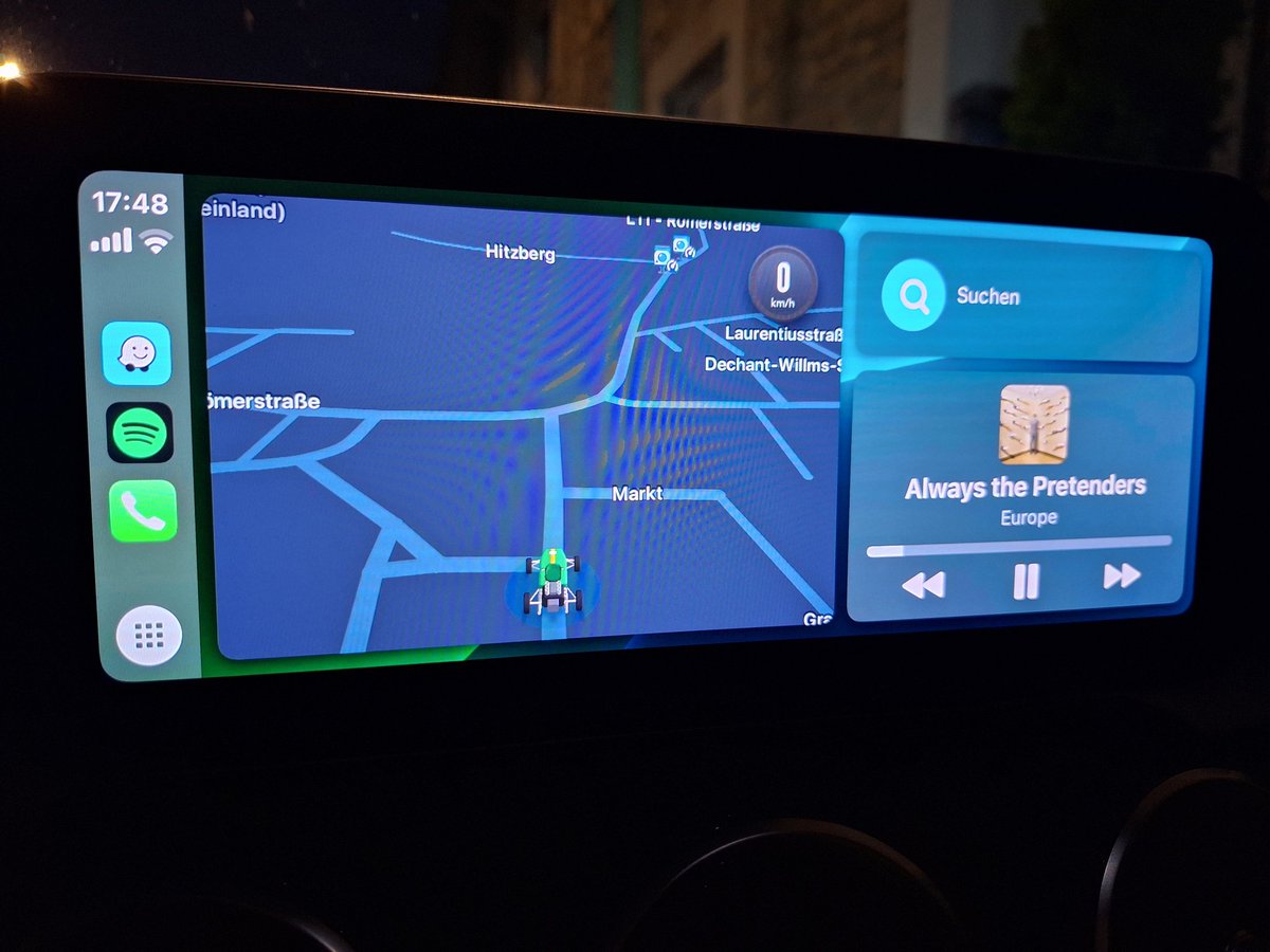 Hello <a href="/Android/">Android</a>.
Do you really need to lose 1/3 of the display surface to place the logo?
Why don't you learn something from <a href="/apple_carplay/">CarPlay</a>?