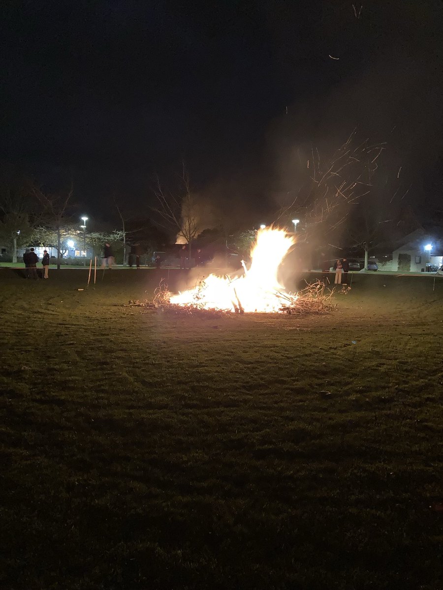 Bonfire night with hot chocolates for all🦅🦅🦅