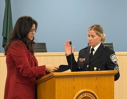 Promotion Announcement!

Jeff Faison was promoted to Commander after serving as the Traffic Unit Sergeant.

Becca Niziolek was promoted to Sergeant after an assignment as a Juvenile Detective.

Both have joined the Midnight Shift in Patrol. Give them a wave and a congrats if you