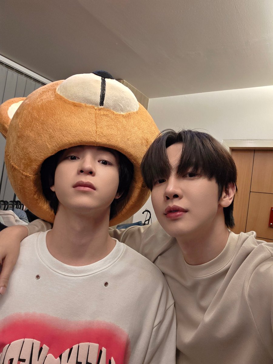 LukUtsaha's tweet image. เราแอบตาม #maxkybas แบบเงียบๆมา7 8เดือนแล้วคับ วันนี้ขอเข้าด้อม #sixcode อย่างเป็นทางการนะคับผมฝากเนื้อฝากตัวด้วยค้าบมาแลกฟอลกันคับ🙇🏻☺️#แลกฟอลรอซอโซ่ล่ามธีร์