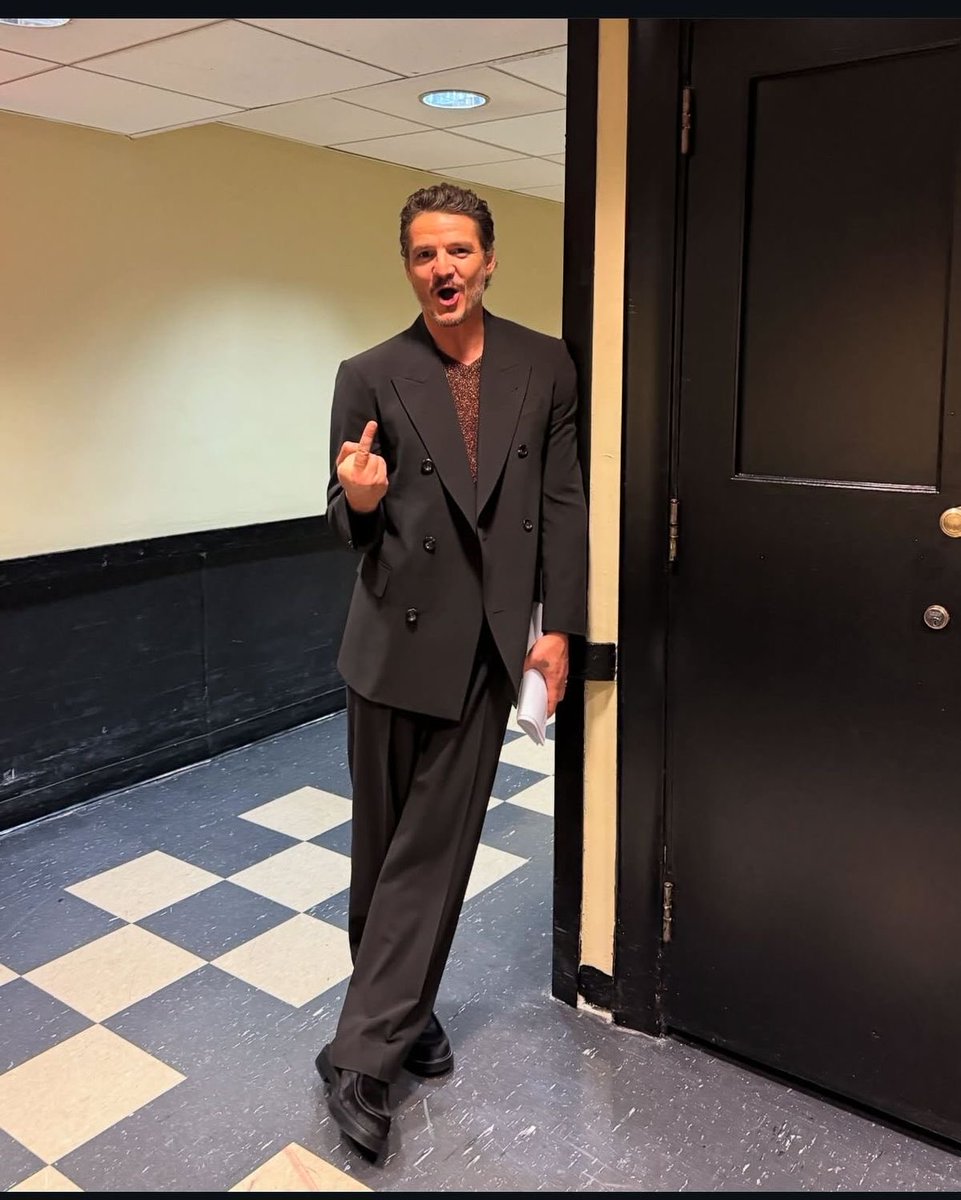 yapperpascal's tweet image. hubby