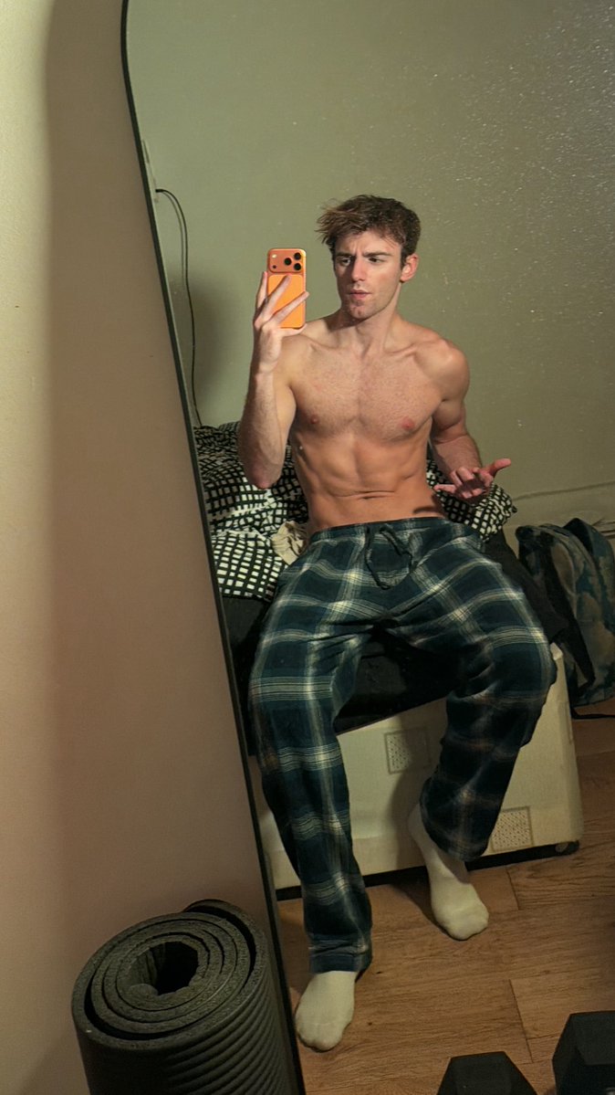 hi i’m back, kinda