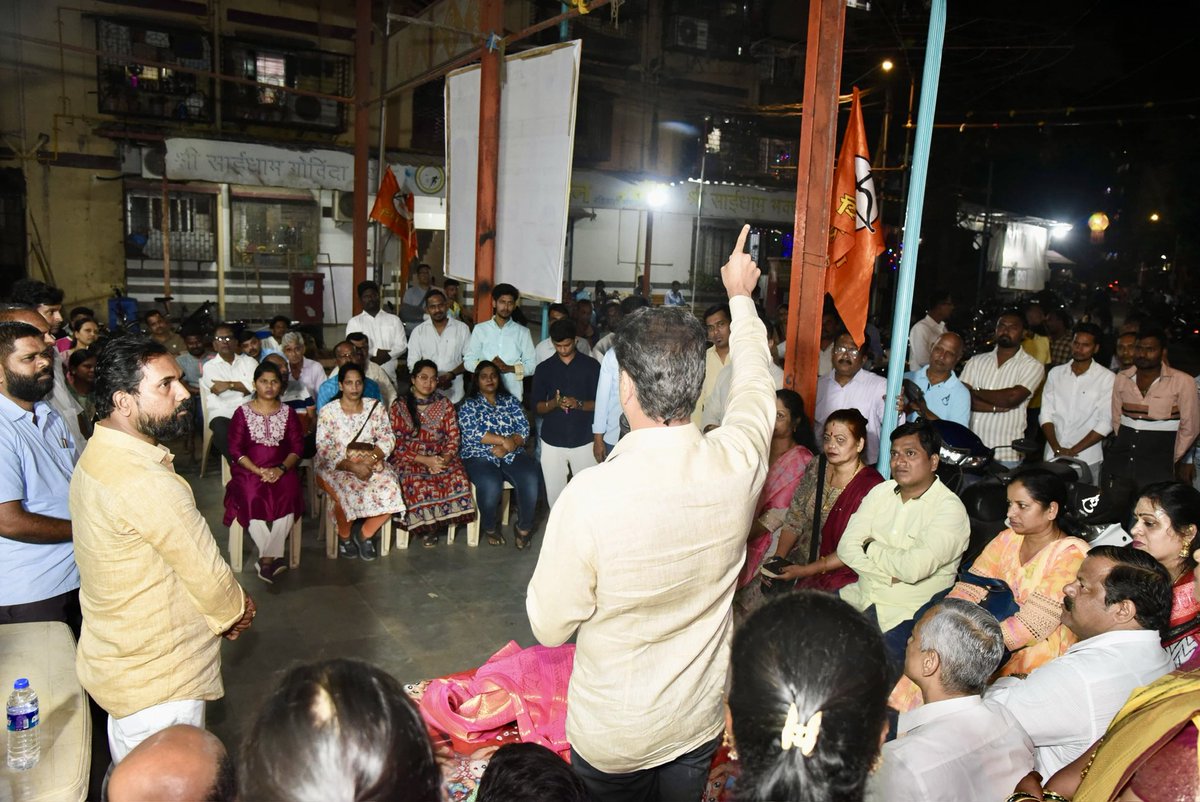 milinddeora's tweet photo. आज शिवडीतील आधार बिल्डिंग आणि लालबाग येथील आनंदजी लड्डा बिल्डिंग येथे शौचालय, वॉटर सप्लाय, शेड आणि पायवाट कामांचे उद्घाटन केले.

जनतेच्या सोयीसाठी उचललेले हे छोटे पाऊल भविष्यात मोठा बदल घडवेल, अशी मला खात्री आहे. स्थानिक नागरिकांच्या सहकार्याबद्दल मनःपूर्वक आभार.
@mieknathshinde https://t.co/DY7QWjUtVt