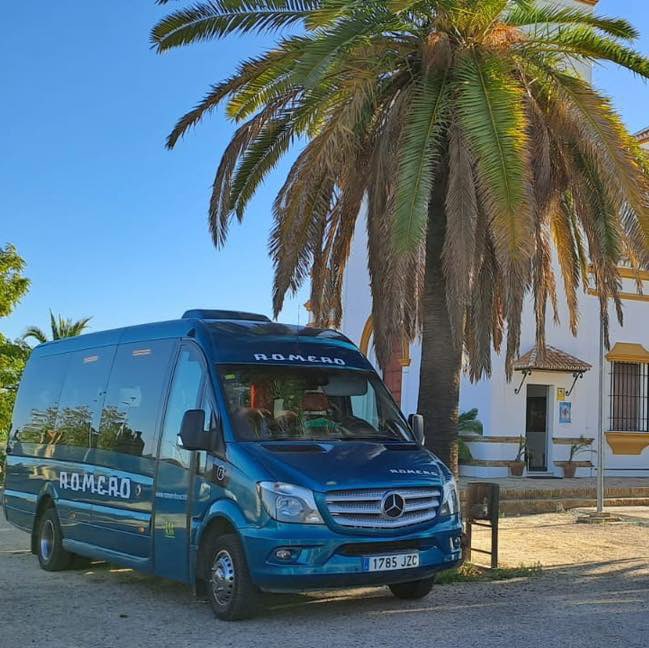 Huelva y sus rincones de otoño atraen cada año a nuevos visitantes que se enamoran de nuestra gastronomía, nuestros paisajes y el encanto de nuestra gente. 

Si visitas nuestra provincia con un grupo,  te lo ponemos fácil ➡️ romerobus.com
•
#AutocaresRomero #Huelva