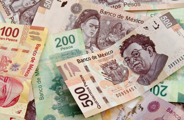 DatosTIC's tweet image. El efectivo mantiene predominio en México con 70% de las transacciones bancarizadas y 88% entre la población no bancarizada, mientras transferencias SPEI alcanzan 40%, billeteras digitales 36% y pagos sin contacto 30% mundocontact.com/7-de-cada-10-m…