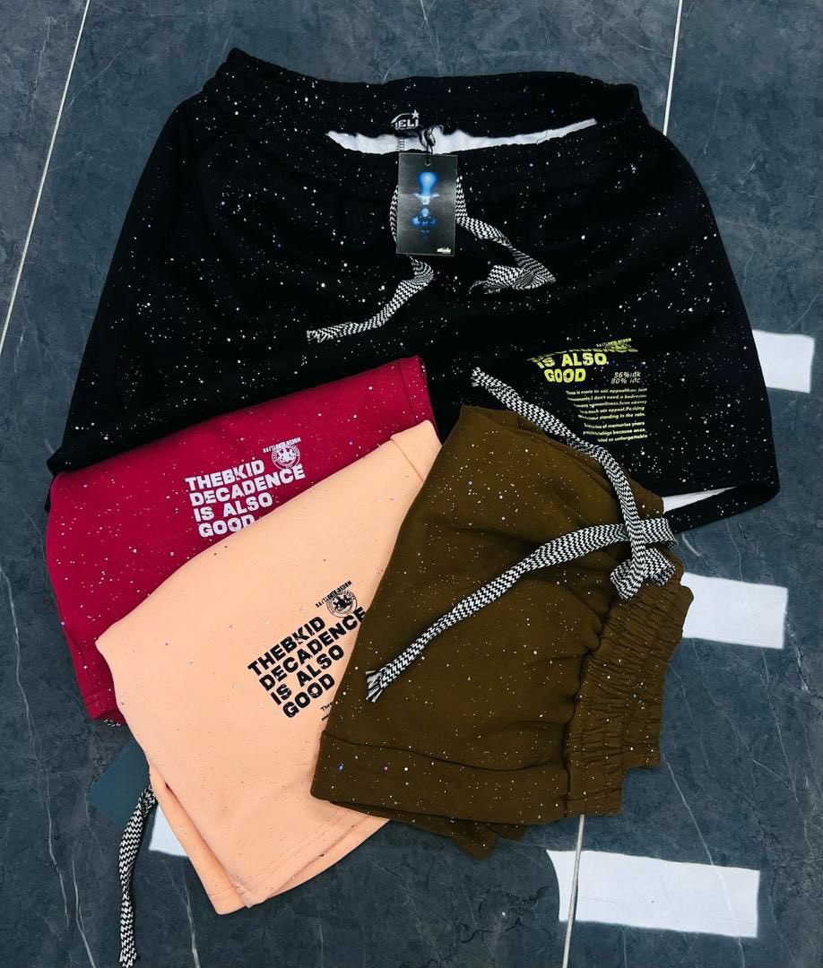 Shorts season is here
15000(unisex)