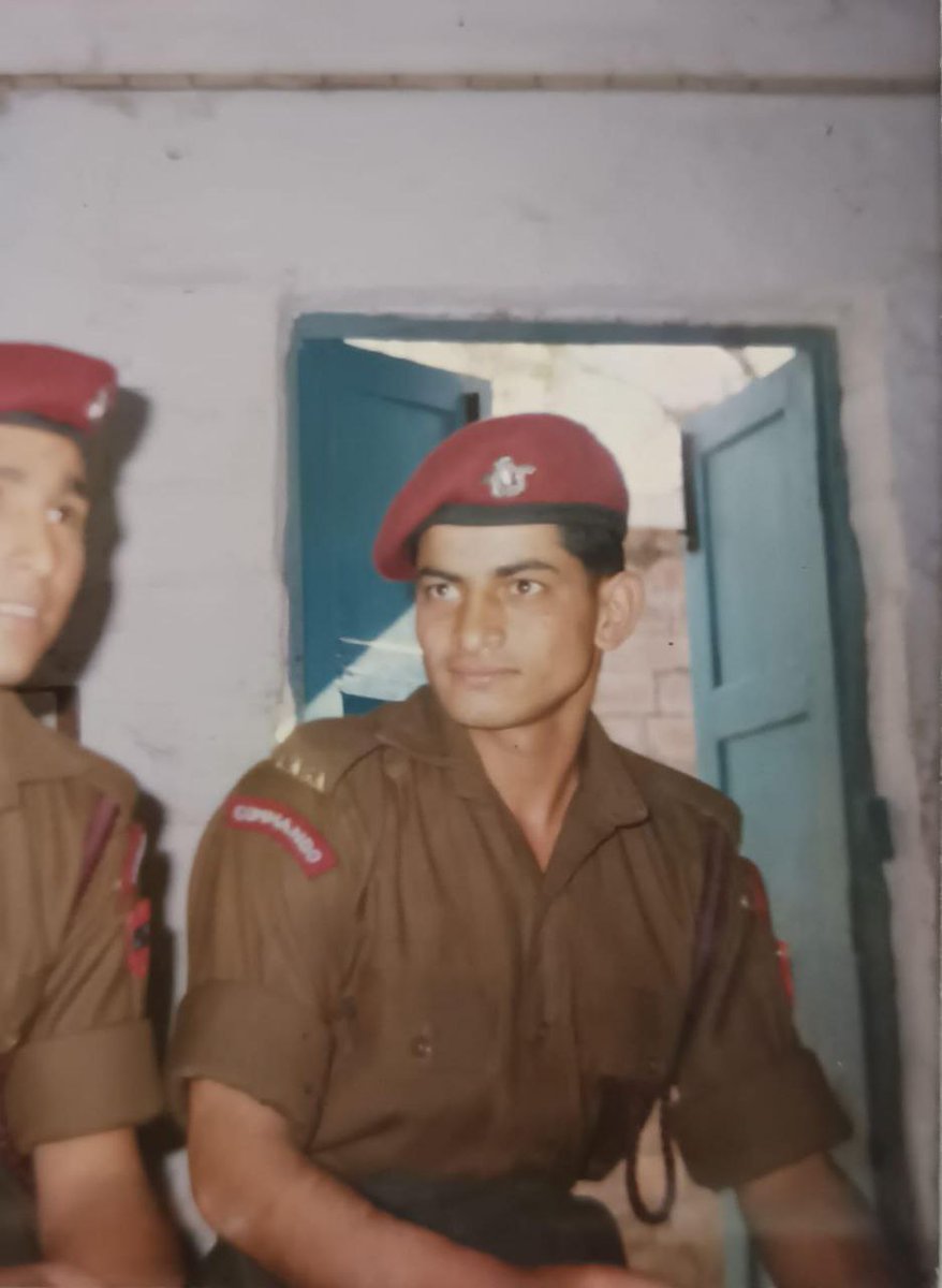 AlphaCompany_'s tweet image. Few Rare pics of Hav BAHADUR SINGH BOHRA , AC (P) - 10 Para SF🦂 ||

&amp;gt;25 SEPTEMBER 2008 (J&amp;amp;K)

 &amp;gt;Eliminated 3x Terrorists Before Making The Supreme Sacrifice 

#10parasf #Specialforces #DesertScorpions