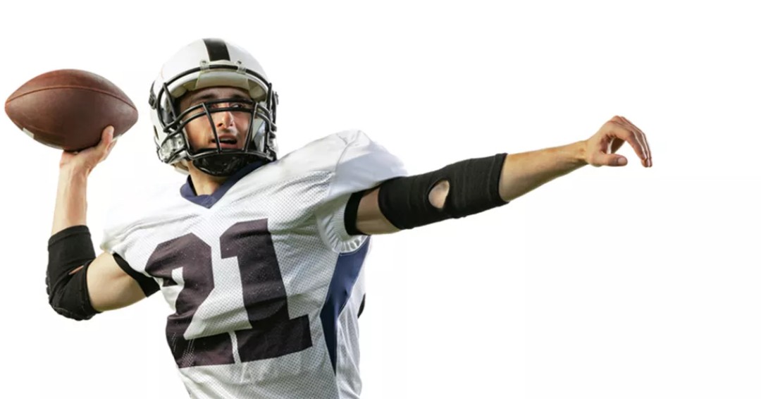 Fall in New England is a magical time filled with crisp nights, colorful leaves, and of course, football! With football season in full swing, Dr. Erik Carlson, a shoulder and upper extremity specialist to discuss the unique challenges to student-athletes.
ow.ly/C75O50Xl4VQ