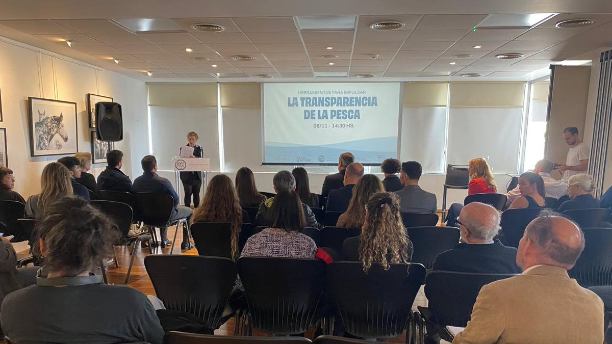 🐟Arrancamos la jornada “Herramientas para impulsar la transparencia de la pesca”, un espacio de diálogo impulsado por @circulopa y <a href="/SANHV_/">Sin Azul No Hay Verde</a>  junto a <a href="/FisheriesTI/">Fisheries Transparency Initiative (FiTI)</a>.
Expertos comparten experiencias y desafíos sobre el acceso a la información y la gobernanza pesquera. 👇
