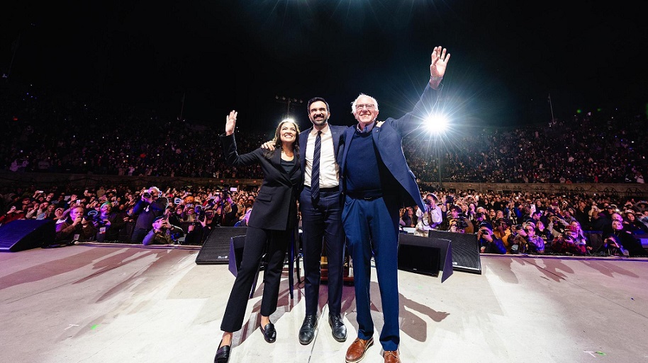 ICNDiario's tweet image. ¿El Partido Demócrata se volvió socialista? La izquierda toma el volante en EE.UU. icndiario.com/2025/11/el-par…
#BernieSanders #AlexandríaOcasio #ZohranMamdani