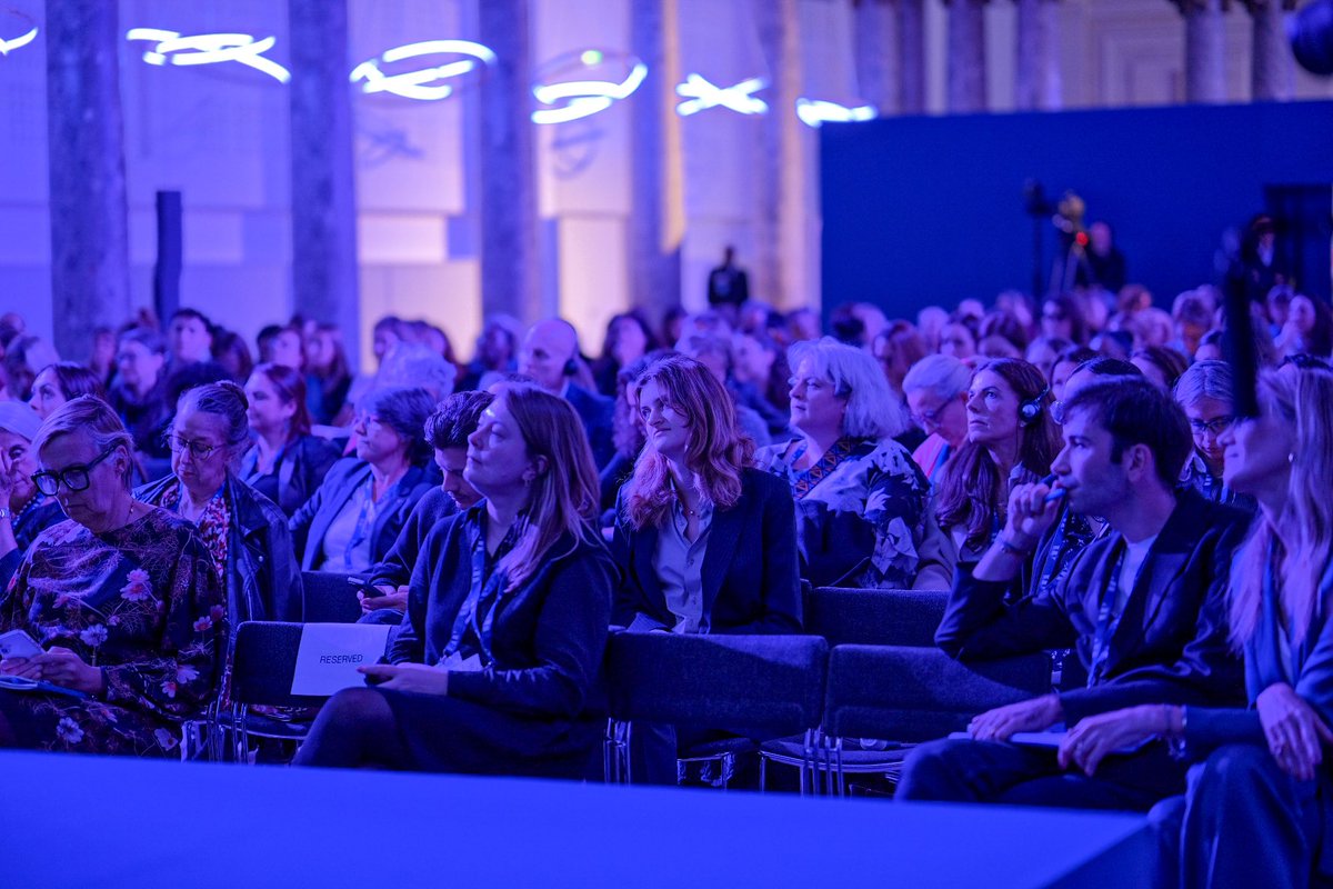 Les réseaux et les ingérences amplifient tout : les colères, les malentendus, les radicalités.

Dans ce  bruit, nous oublions l’essentiel : le courage, aujourd’hui, c’est de choisir le dialogue. Au Women’s Forum, j’ai rappelé ma conviction : c’est par la parole partagée que l’on